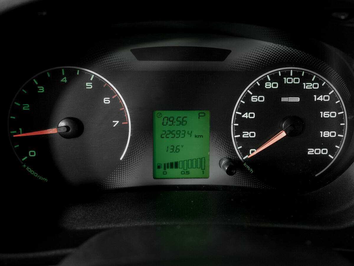 Б/У Лада (ВАЗ) Гранта 2012 года. Фото: #10