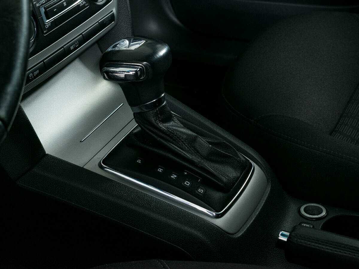 Б/У Шкода Октавия 2012 года. Фото: #15