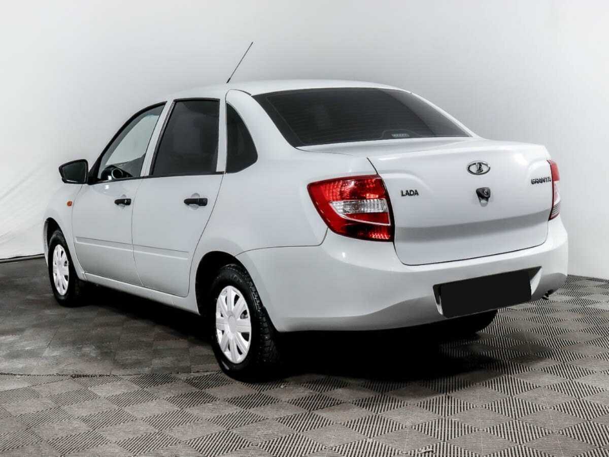 Б/У Лада (ВАЗ) Гранта 2015 года. Фото: #5