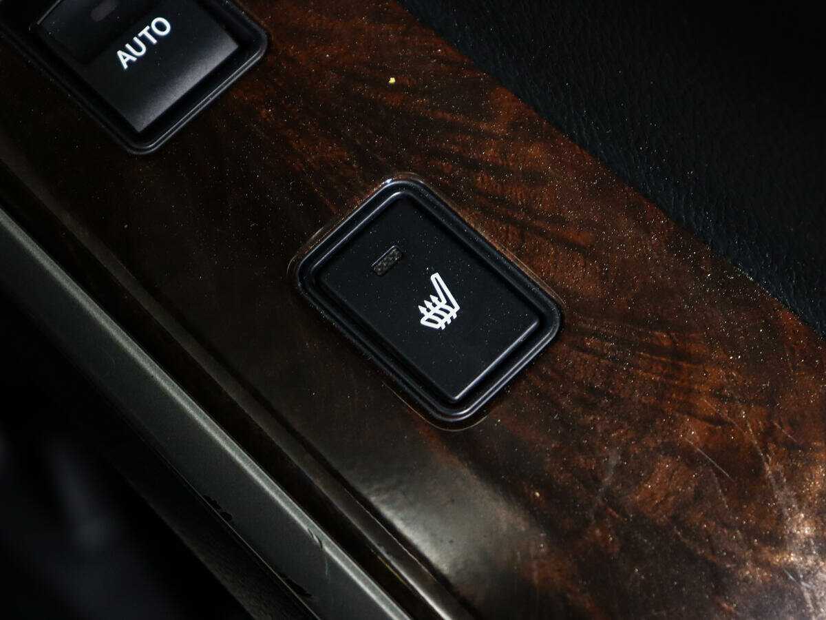 Б/У Тойота Камри 2016 года. Фото: #15