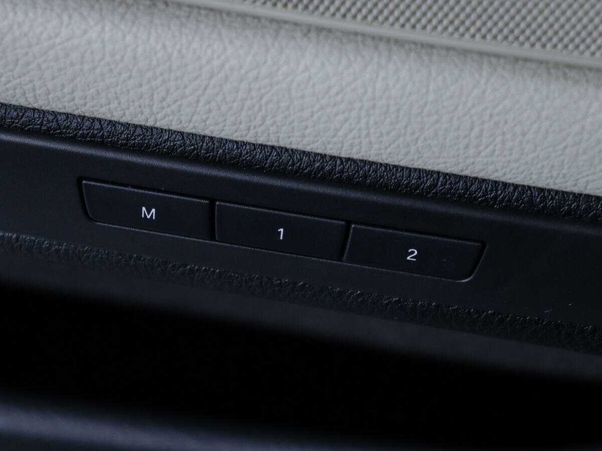 BMW 5 серии 2012 года с пробегом. Фото: #19