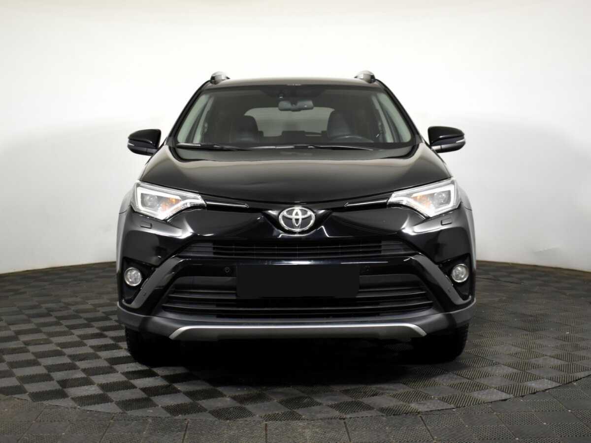 Toyota RAV4 2018 года с пробегом. Фото: #1
