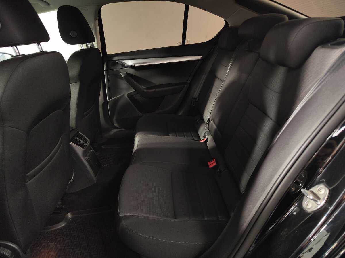 Б/У Шкода Октавия 2016 года. Фото: #8