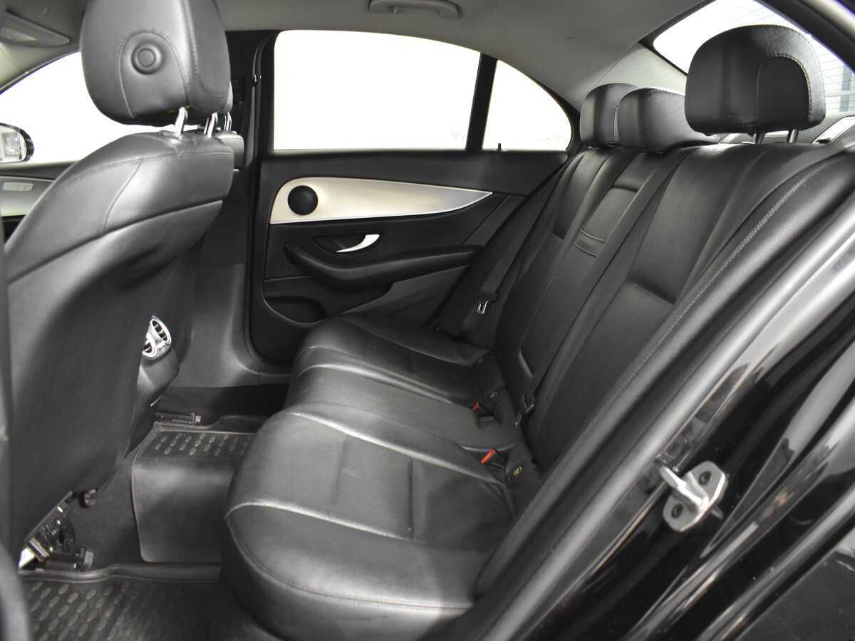 Mercedes-Benz E-Класс 2018 года с пробегом. Фото: #4