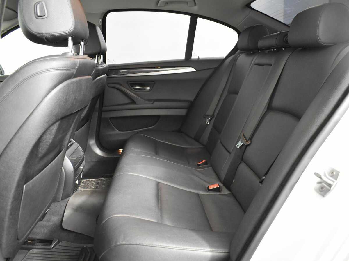 BMW 5 серии 2016 года с пробегом. Фото: #7