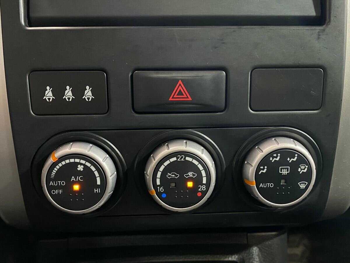 Б/У Ниссан Икс-Трейл 2013 года. Фото: #12