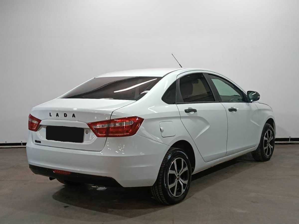 Б/У Лада (ВАЗ) Веста 2016 года. Фото: #4
