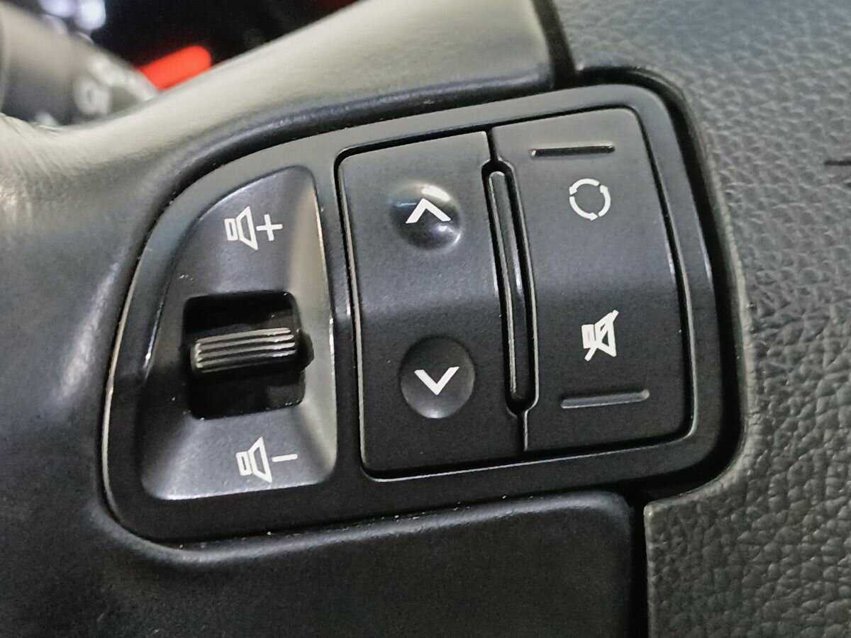 Б/У Киа Спортейдж 2015 года. Фото: #14