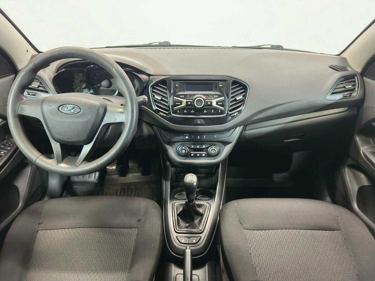 Б/У Лада (ВАЗ) Веста 2016 года. Фото: #8