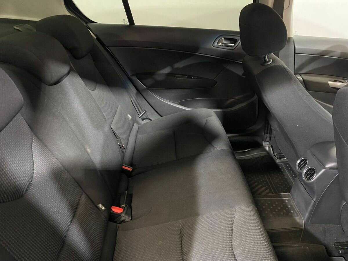 Б/У Пежо 408 2012 года. Фото: #10