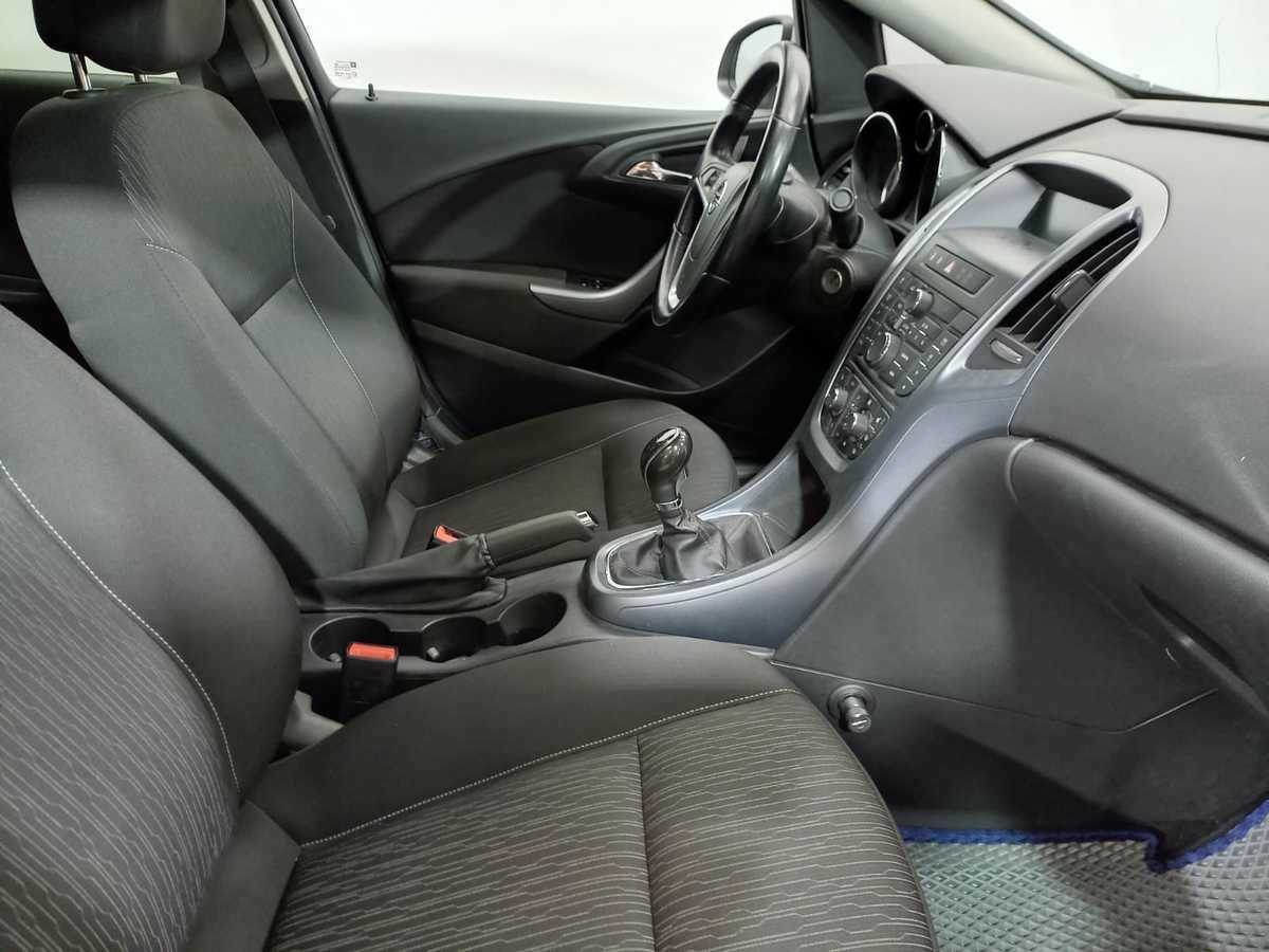 Б/У Опель Астра 2012 года. Фото: #9