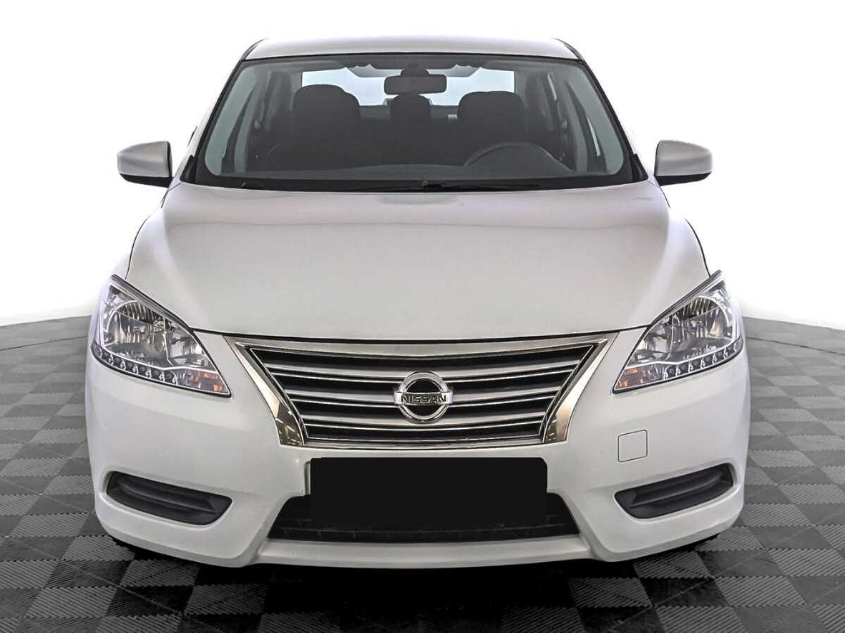 Б/У Ниссан Сентра 2015 года. Фото: #1