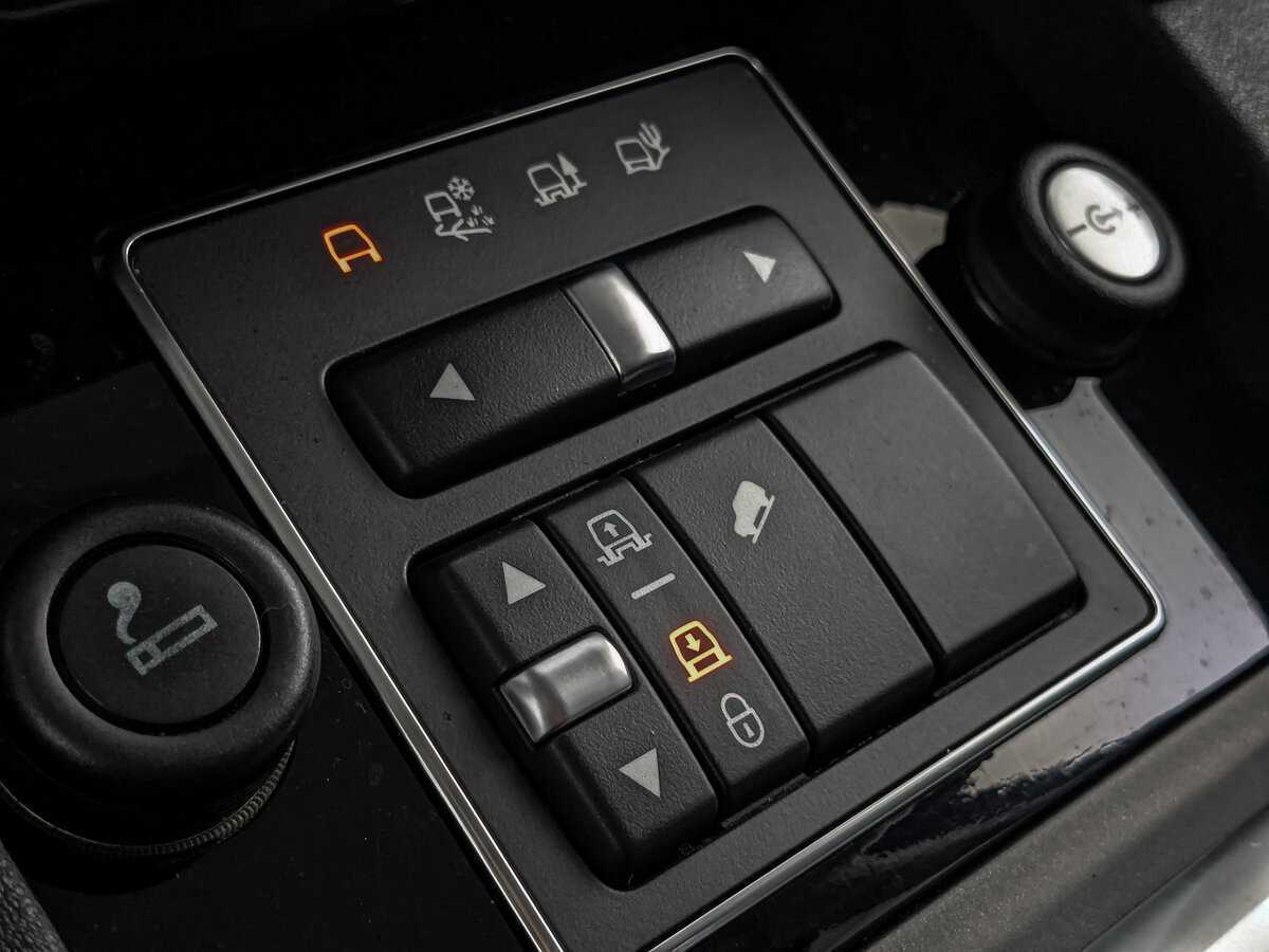 Land Rover Discovery 2014 года с пробегом. Фото: #21