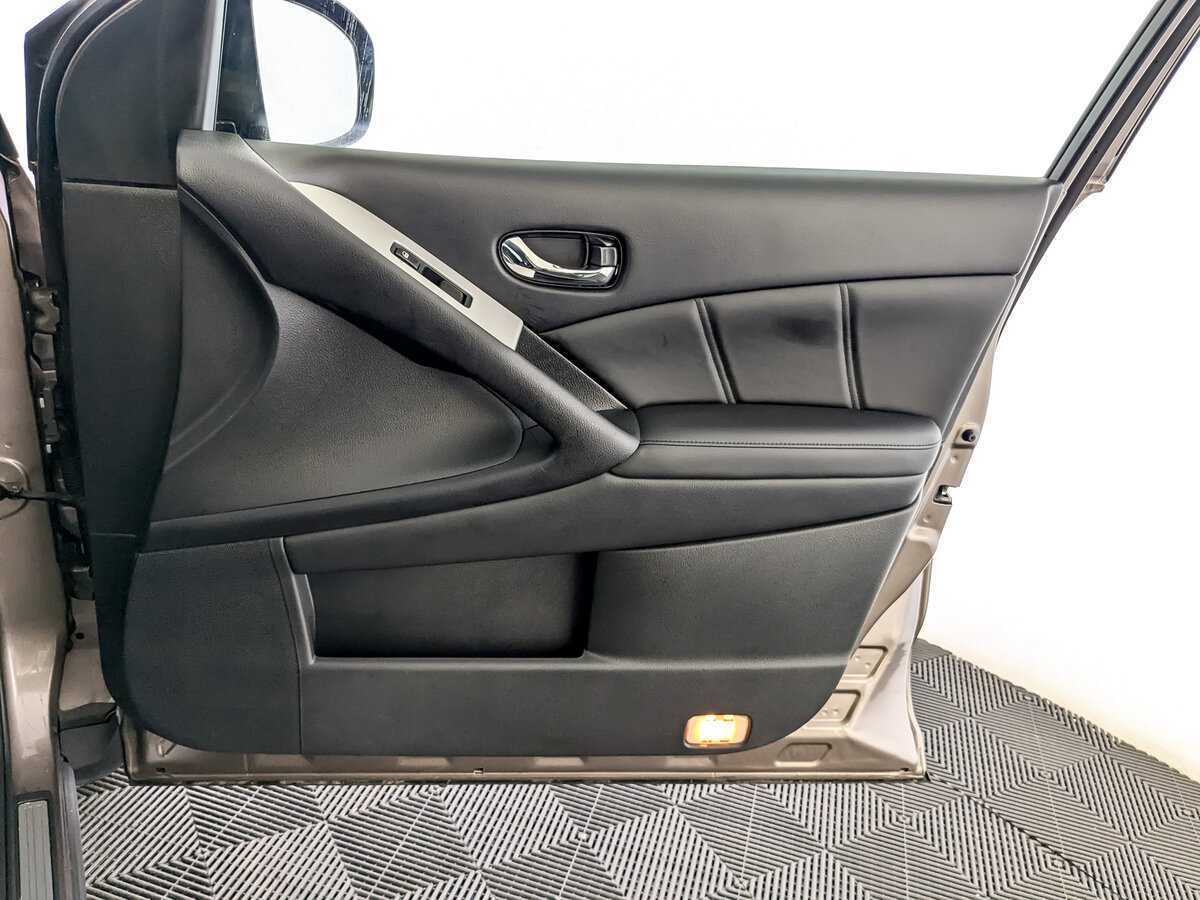 Б/У Ниссан Мурано 2015 года. Фото: #18