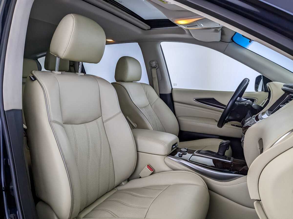 Infiniti QX60 2017 года с пробегом. Фото: #19