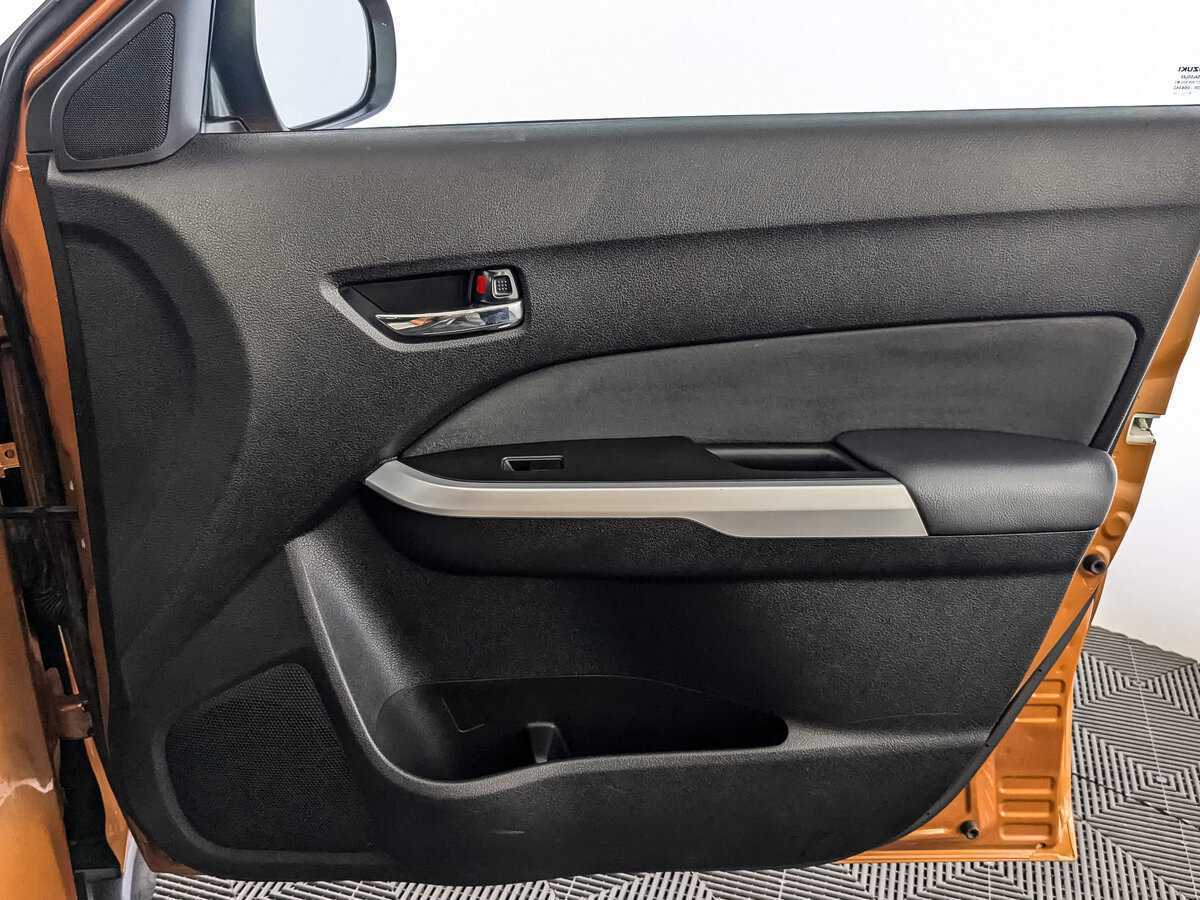 Б/У Сузуки Витара 2016 года. Фото: #19