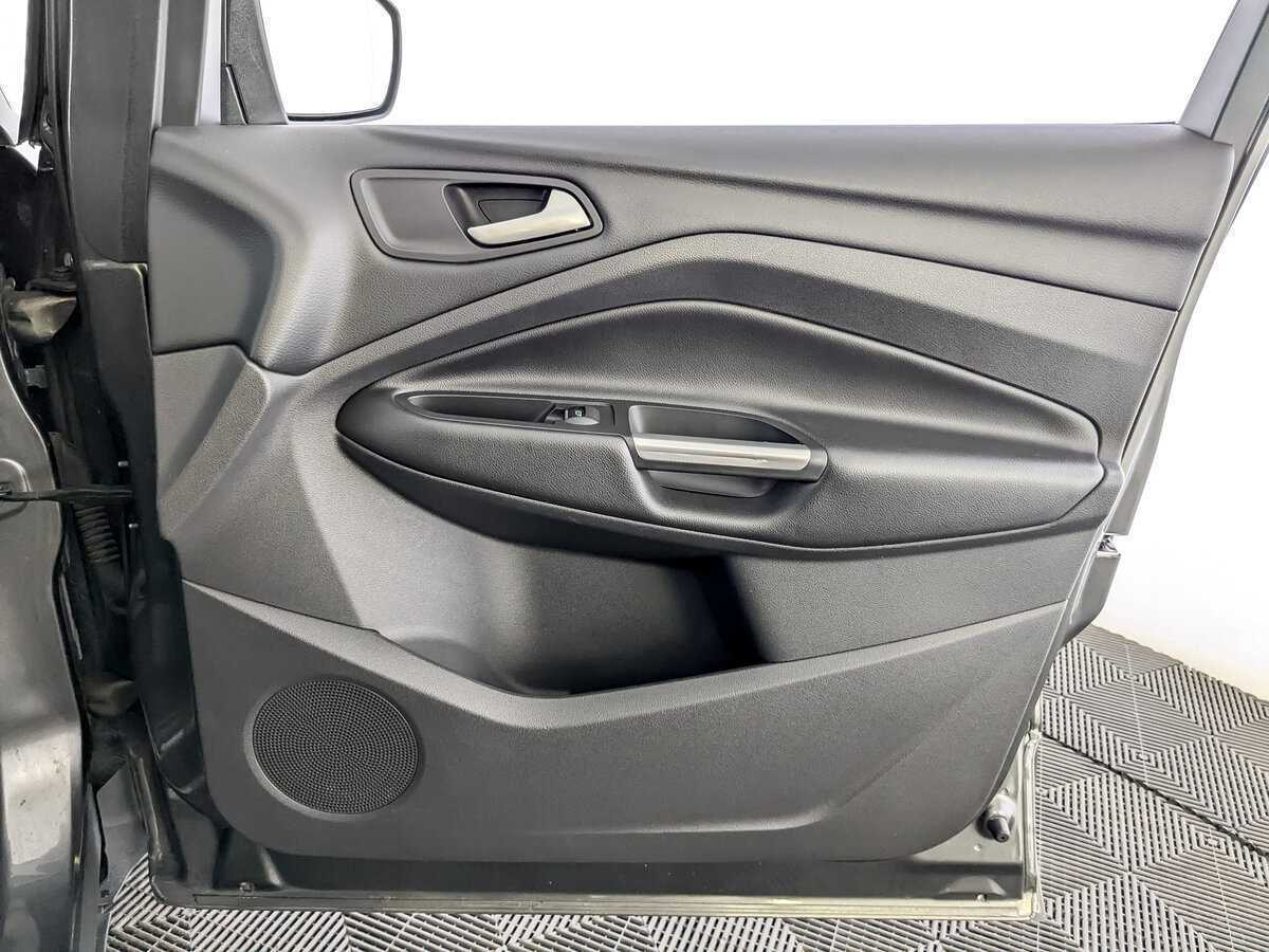 Б/У Форд Куга 2018 года. Фото: #19