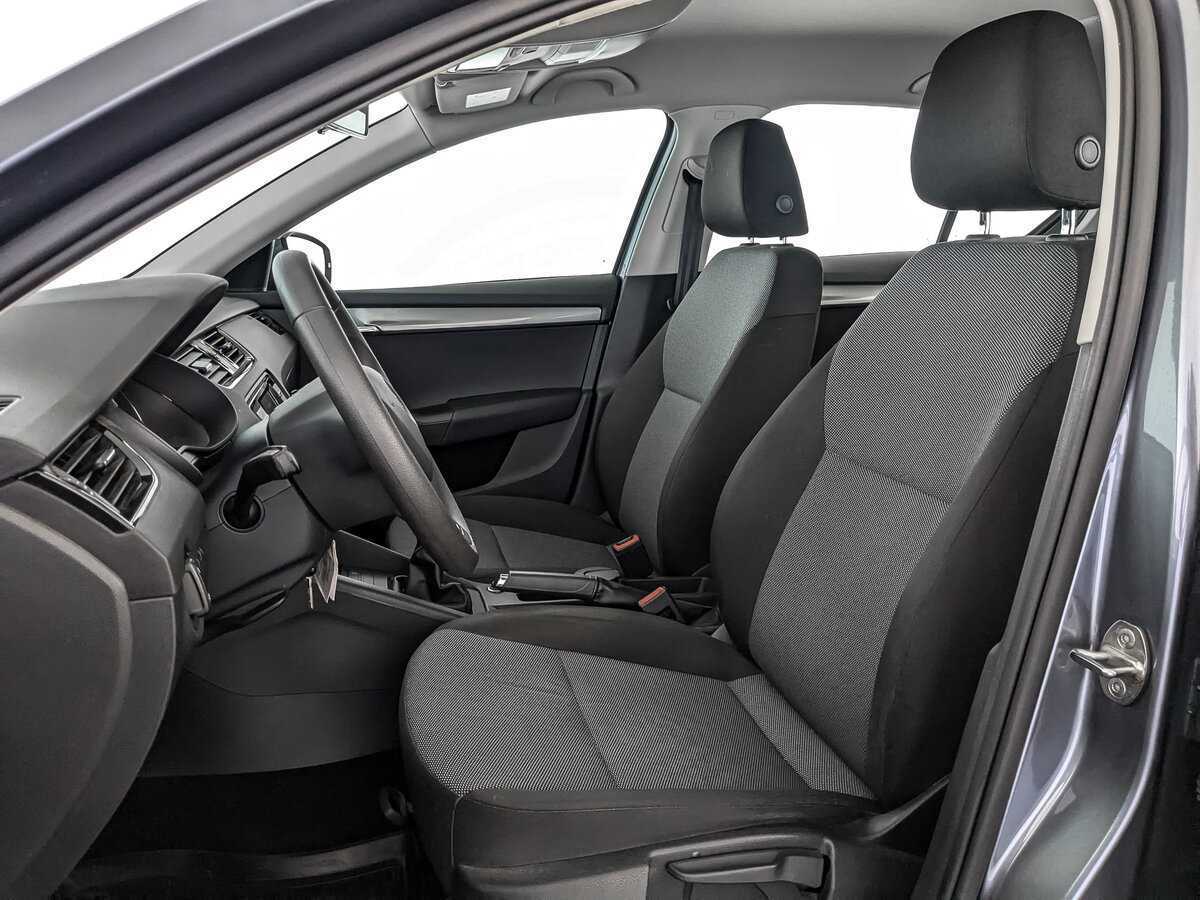 Б/У Шкода Октавия 2015 года. Фото: #15