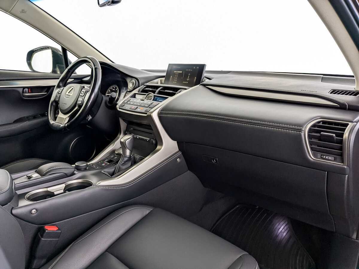 Lexus NX 2017 года с пробегом. Фото: #8