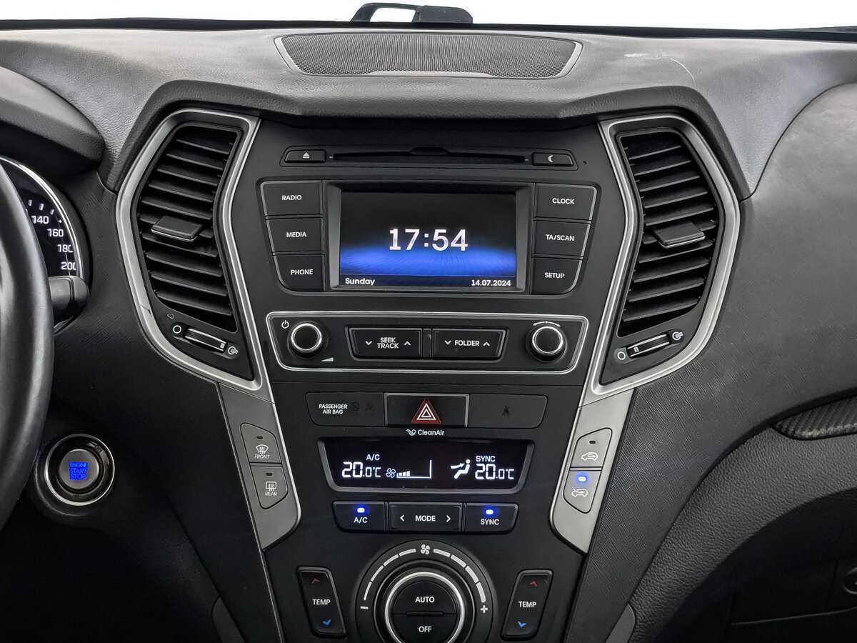 Hyundai Santa Fe 2017 года с пробегом. Фото: #12