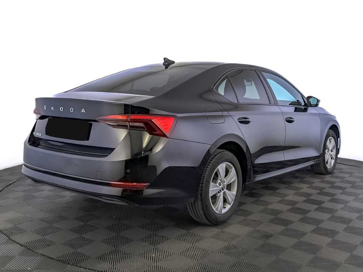 Skoda Octavia 2021 года с пробегом. Фото: #4