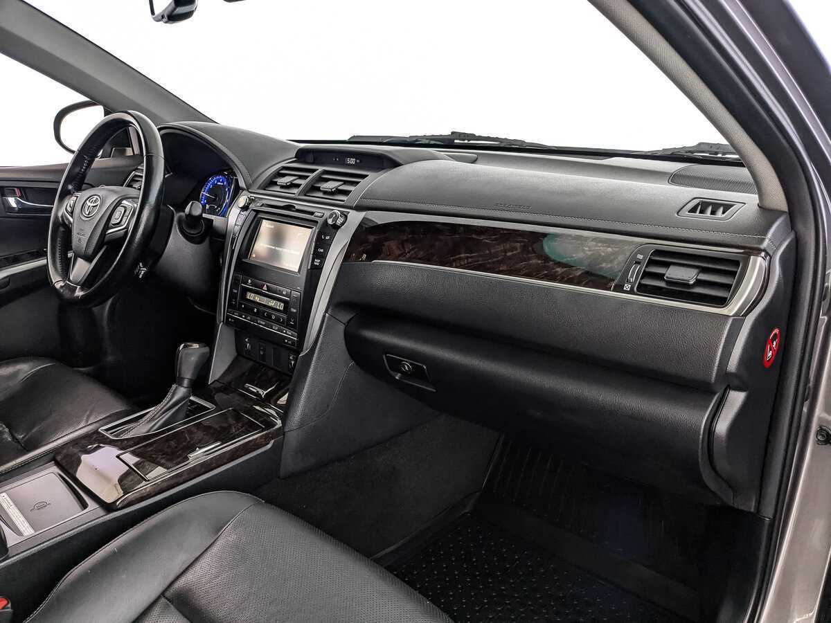 Toyota Camry 2016 года с пробегом. Фото: #8