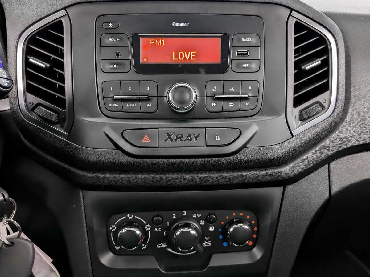 Б/У Лада (ВАЗ) ИКСРЭЙ 2018 года. Фото: #12