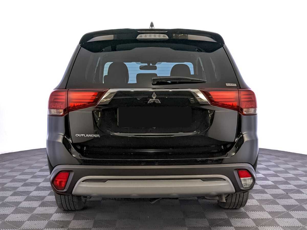 Mitsubishi Outlander 2022 года с пробегом. Фото: #5