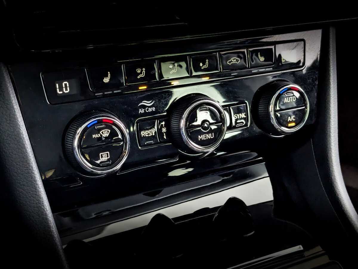 Skoda Superb 2019 года с пробегом. Фото: #20