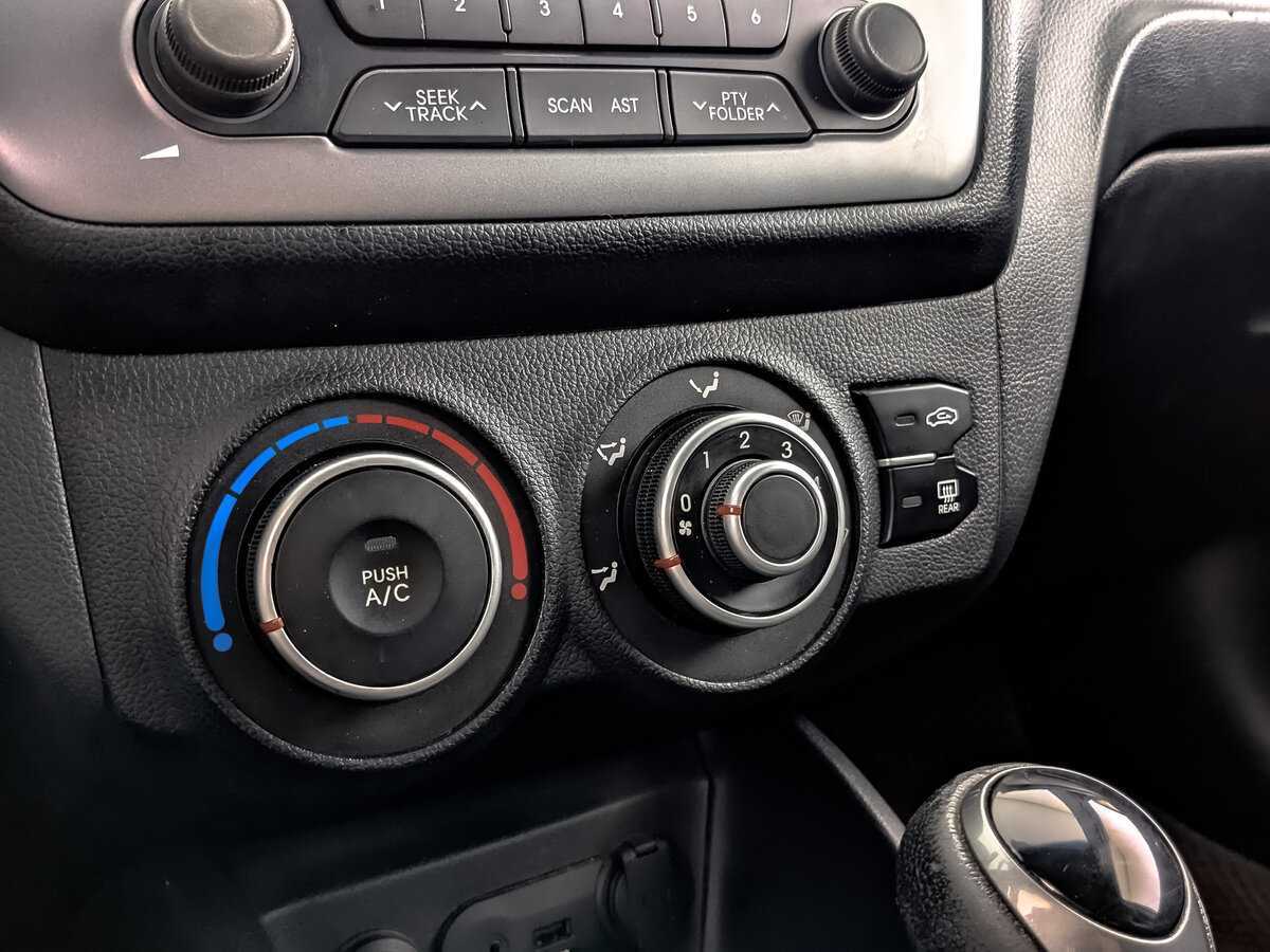 Б/У Киа Рио 2014 года. Фото: #16