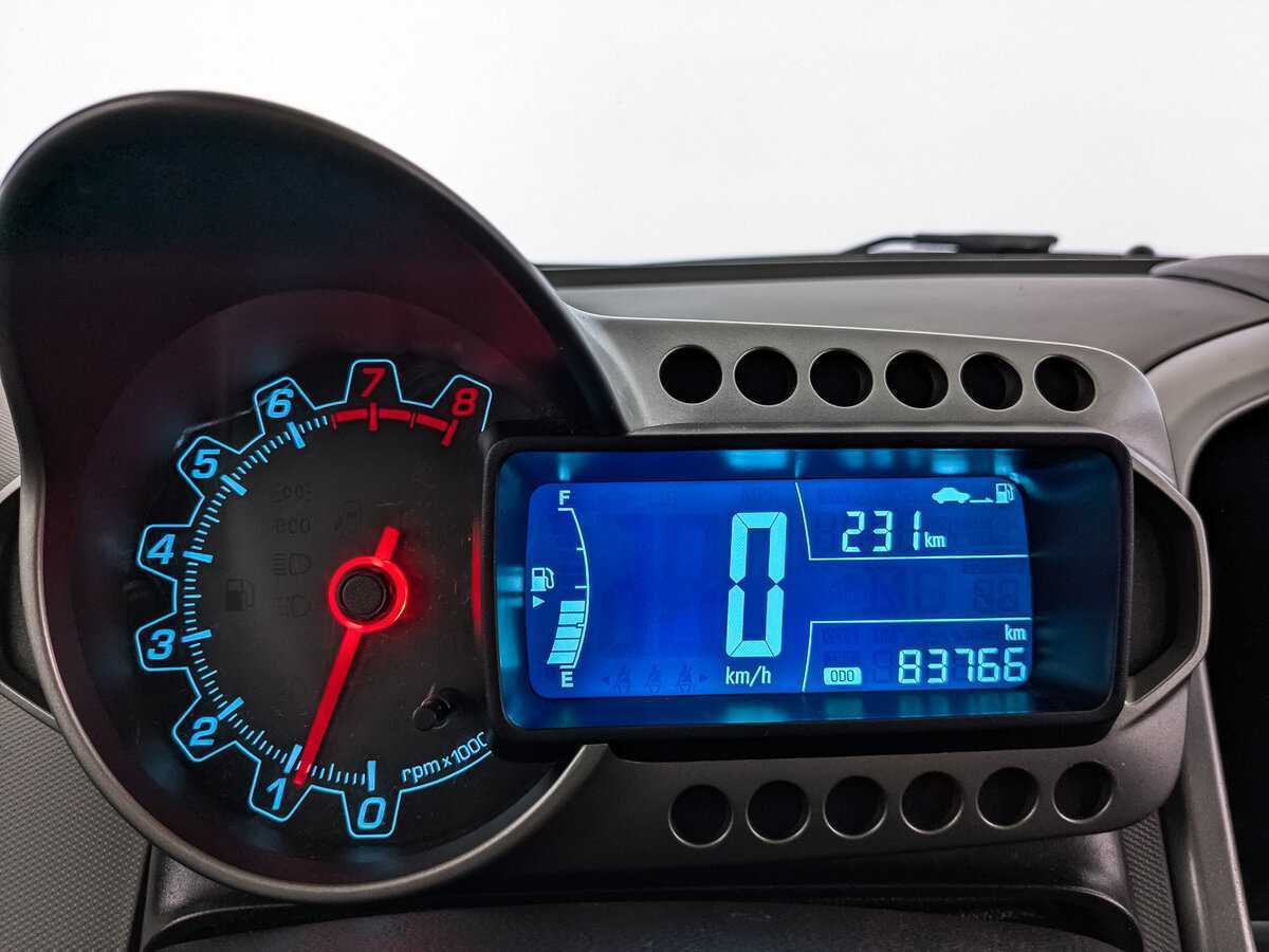 Б/У Шевроле Авео 2014 года. Фото: #10