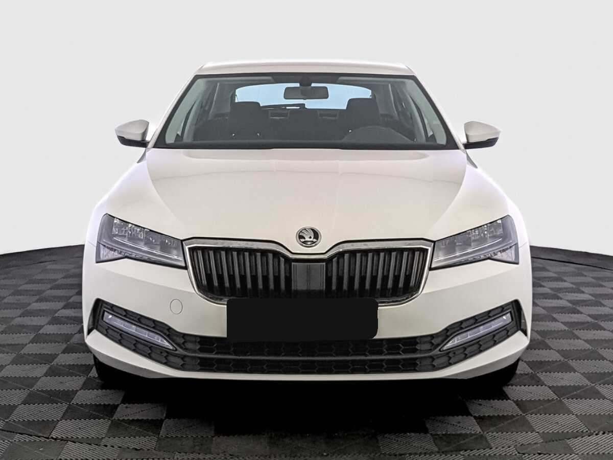 Skoda Superb 2021 года с пробегом. Фото: #1