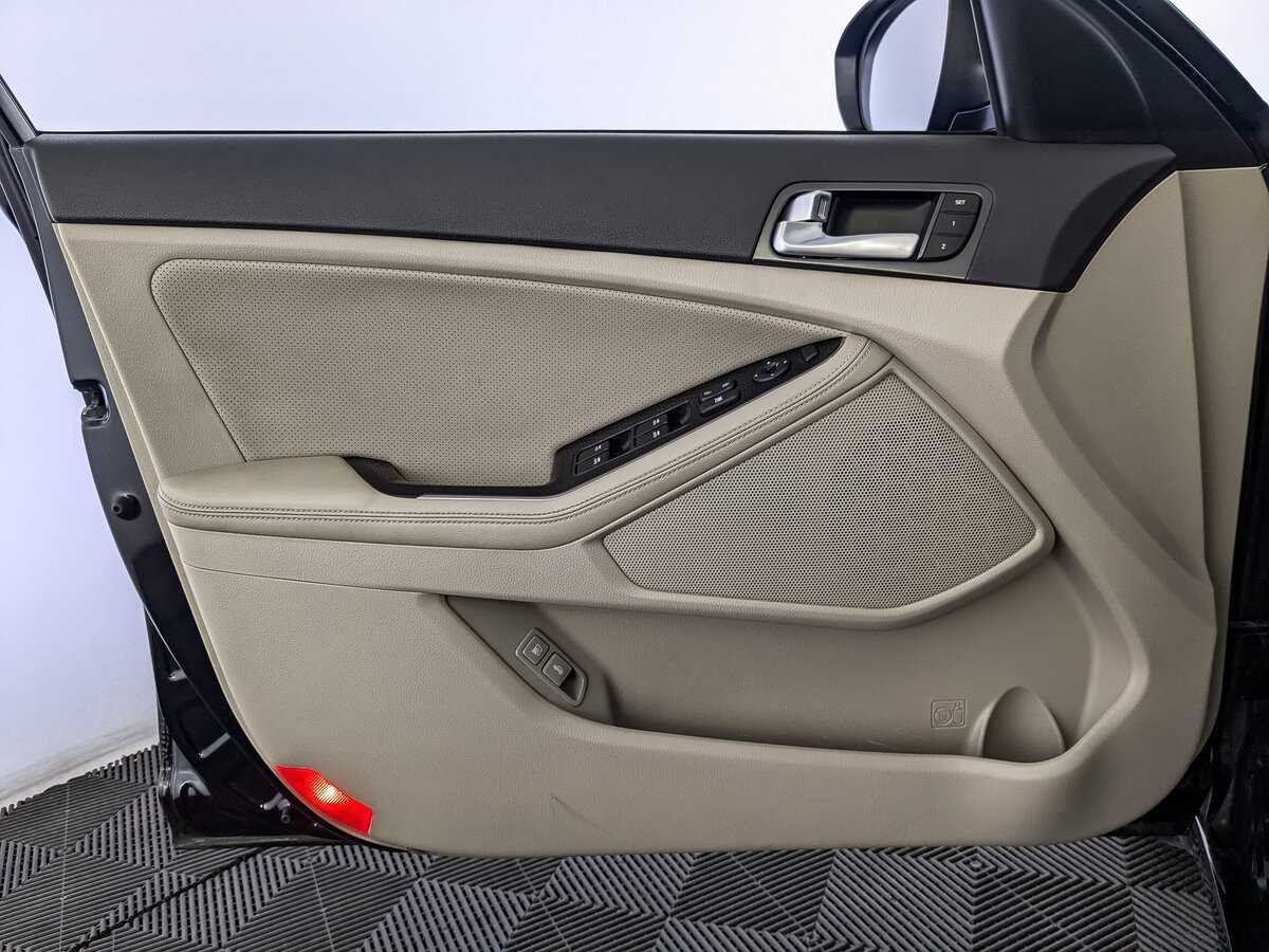 Б/У Киа Оптима 2015 года. Фото: #14