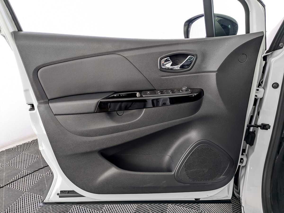 Б/У Рено Каптюр 2018 года. Фото: #14