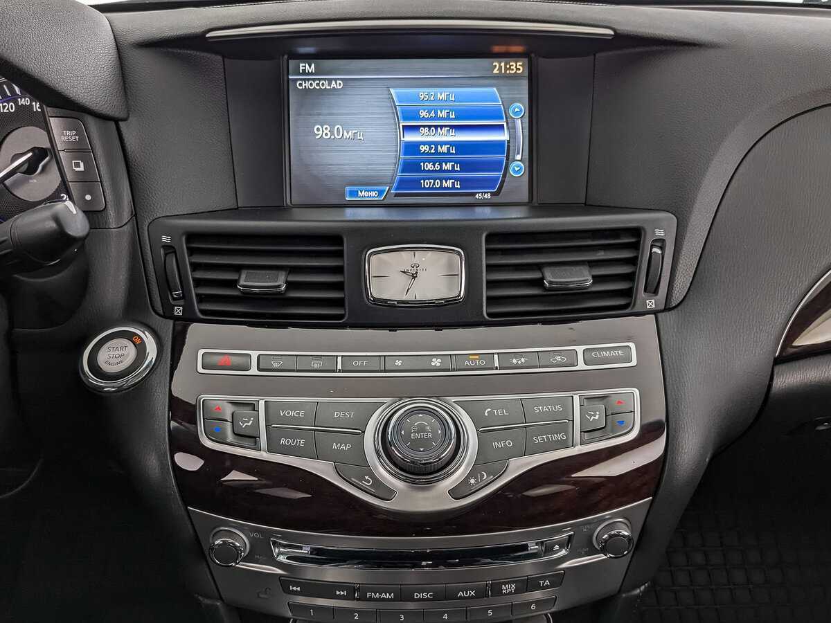 Infiniti Q70 2014 года с пробегом. Фото: #12