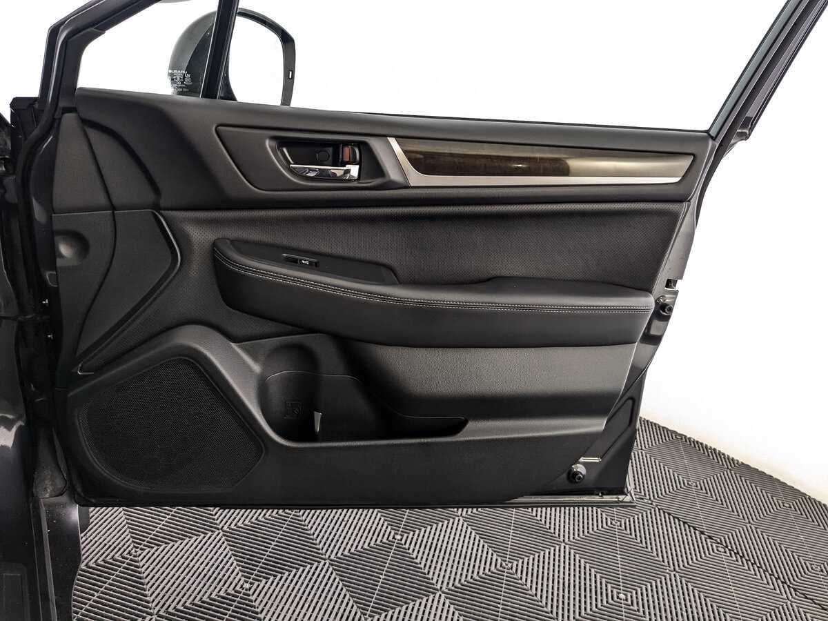 Subaru Outback 2017 года с пробегом. Фото: #19
