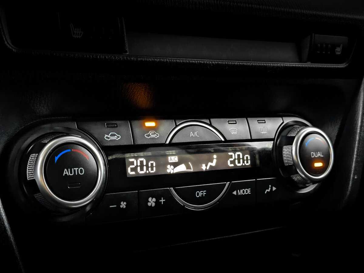 Б/У Мазда 3 2014 года. Фото: #20