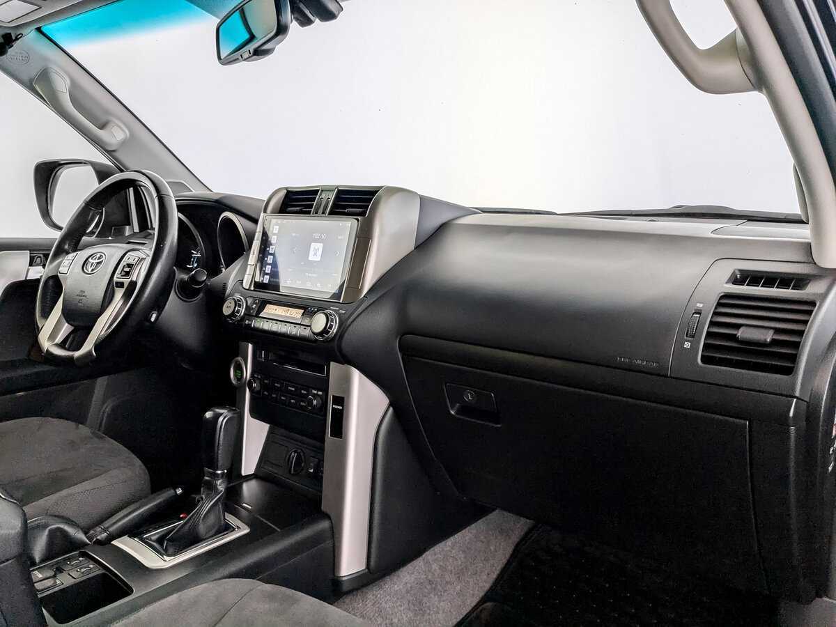 Toyota Land Cruiser Prado 2012 года с пробегом. Фото: #8