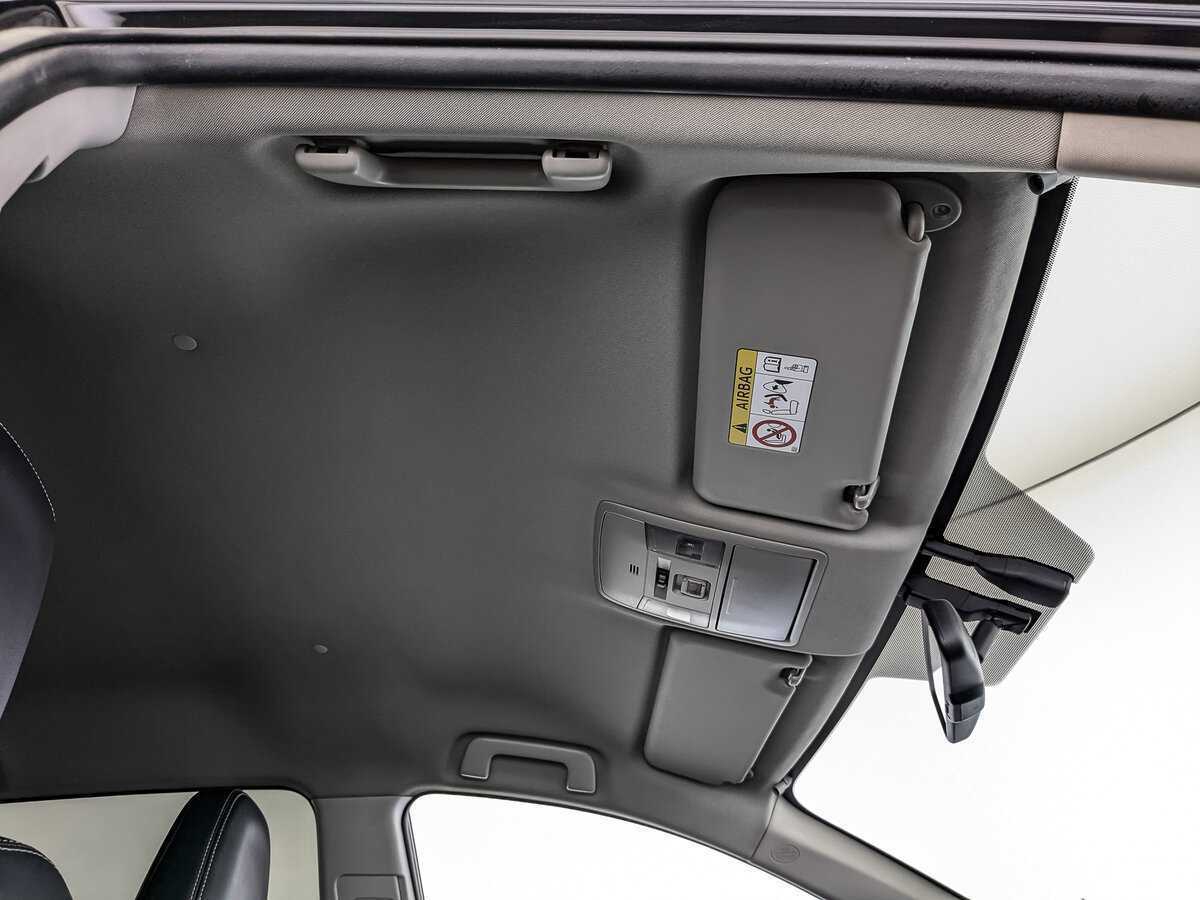 Toyota RAV4 2017 года с пробегом. Фото: #18