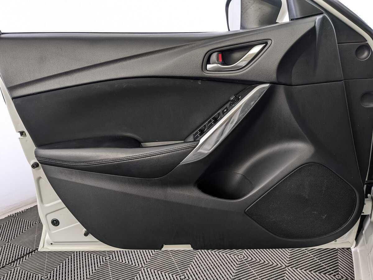 Б/У Мазда 6 2014 года. Фото: #13