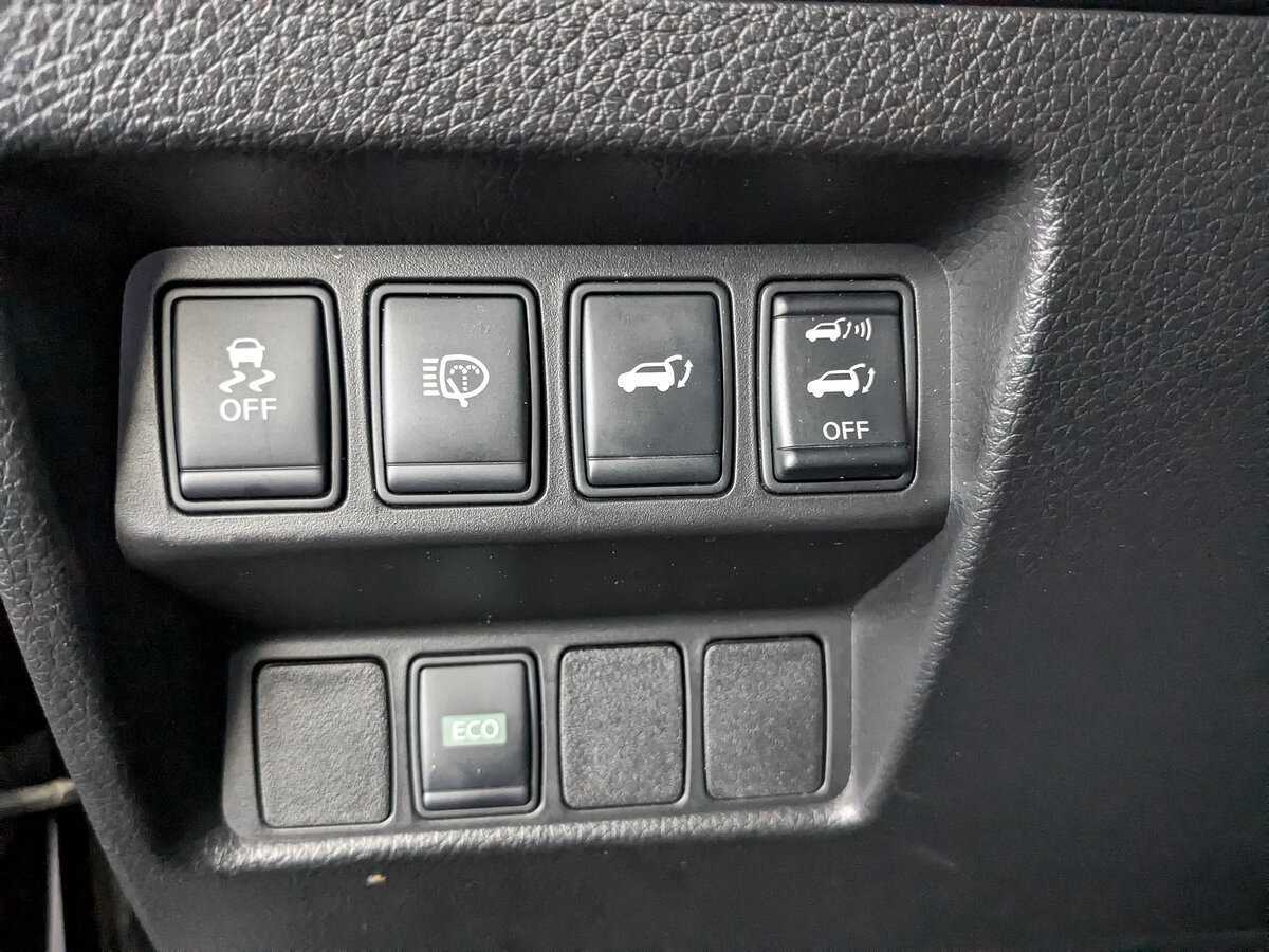 Б/У Ниссан Икс-Трейл 2017 года. Фото: #22