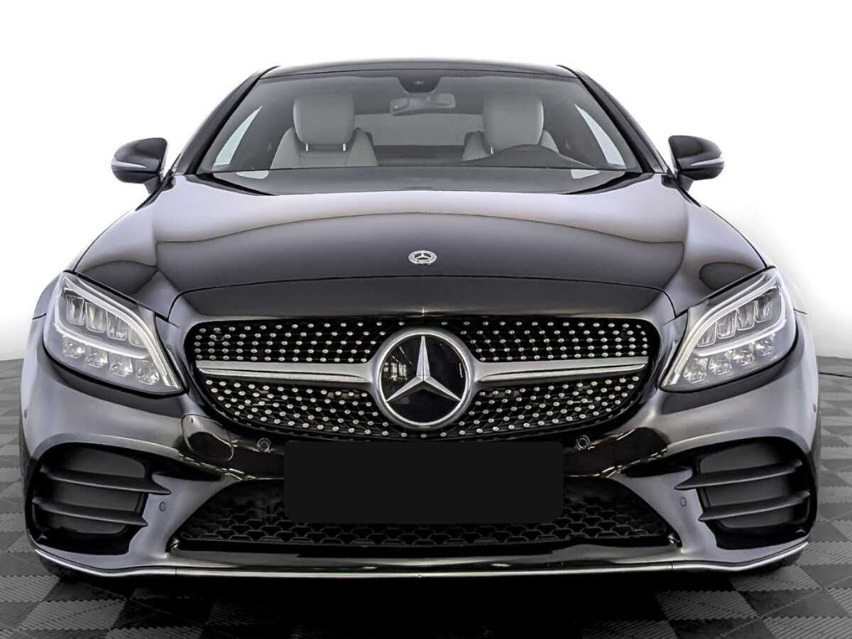 Mercedes-Benz C-Класс 2018 года с пробегом. Фото: #1