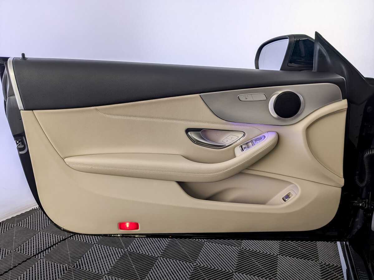 Mercedes-Benz C-Класс 2018 года с пробегом. Фото: #14