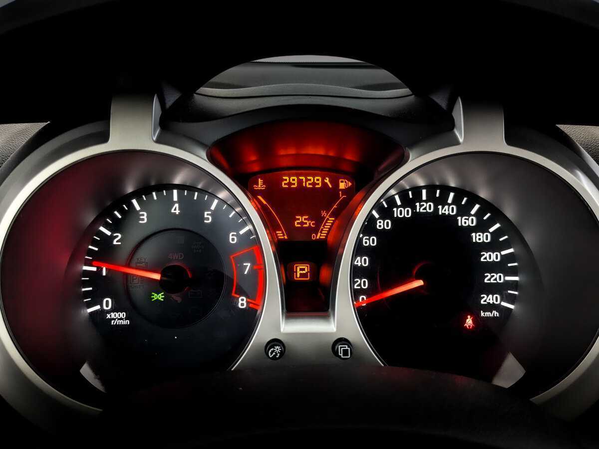 Б/У Ниссан Жук 2012 года. Фото: #10