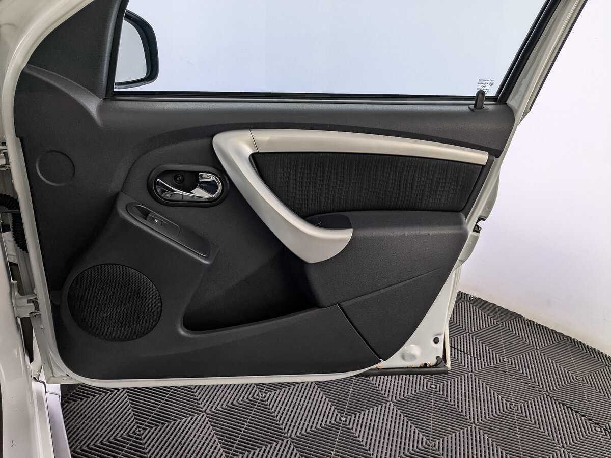 Б/У Ниссан Террано 2015 года. Фото: #19