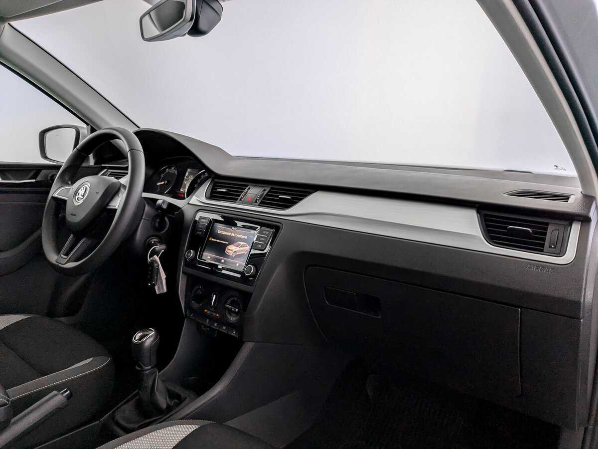 Б/У Шкода Рапид 2018 года. Фото: #8