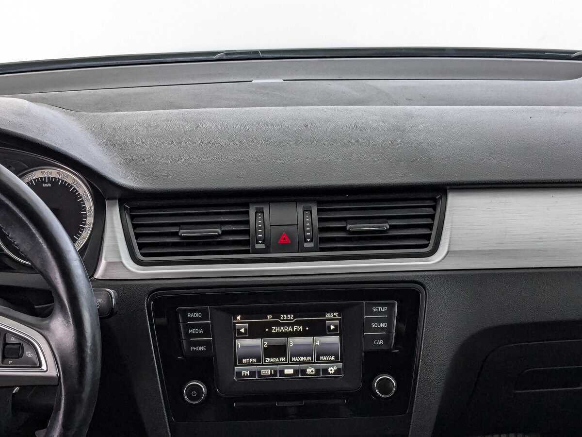 Б/У Шкода Рапид 2017 года. Фото: #12