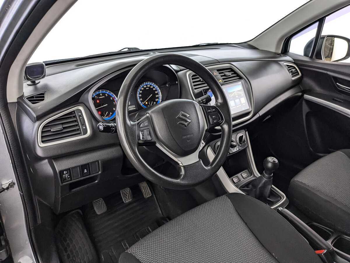 Б/У Сузуки С-Икс4 2014 года. Фото: #10