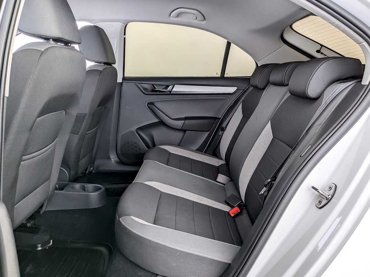 Б/У Шкода Рапид 2019 года. Фото: #9