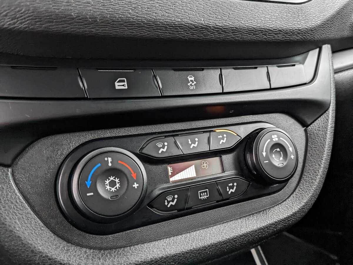 Б/У Лада (ВАЗ) Веста 2016 года. Фото: #16